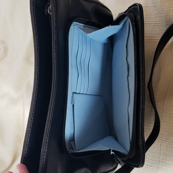 Liz Claiborne Women's Preowned Faux Leather Black Purse with Four Compartments - Picture 8 of 12